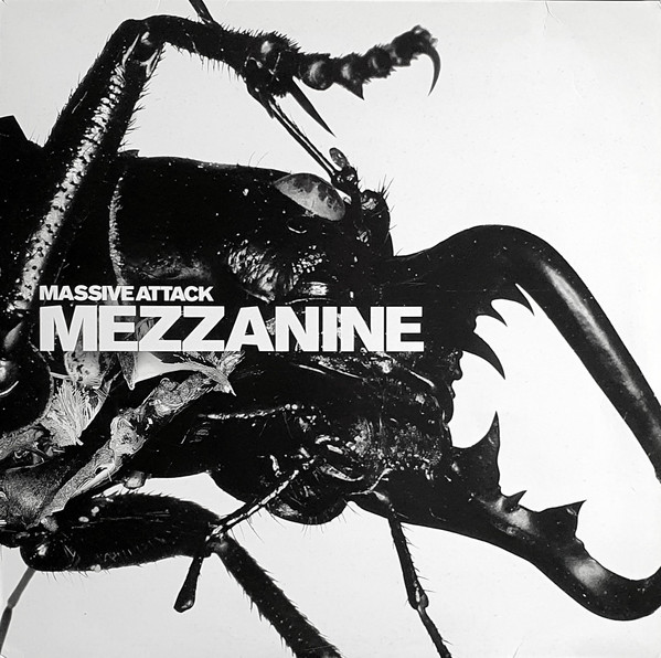 Pochette de l'album Mezzanine de Massive Attack, avec le célèbre scarabée, 1998